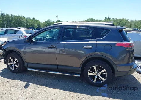 2016 Toyota Rav4 Xle from USA, damaged, VIN 2T3RFREV2GW505011
